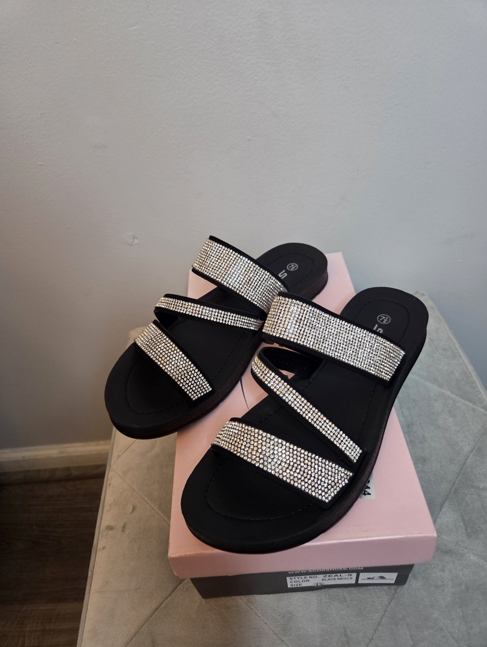 Soda Black Zeal-S Slide Sandals with Sparkling Crystal Straps, Size 7.5, NIB